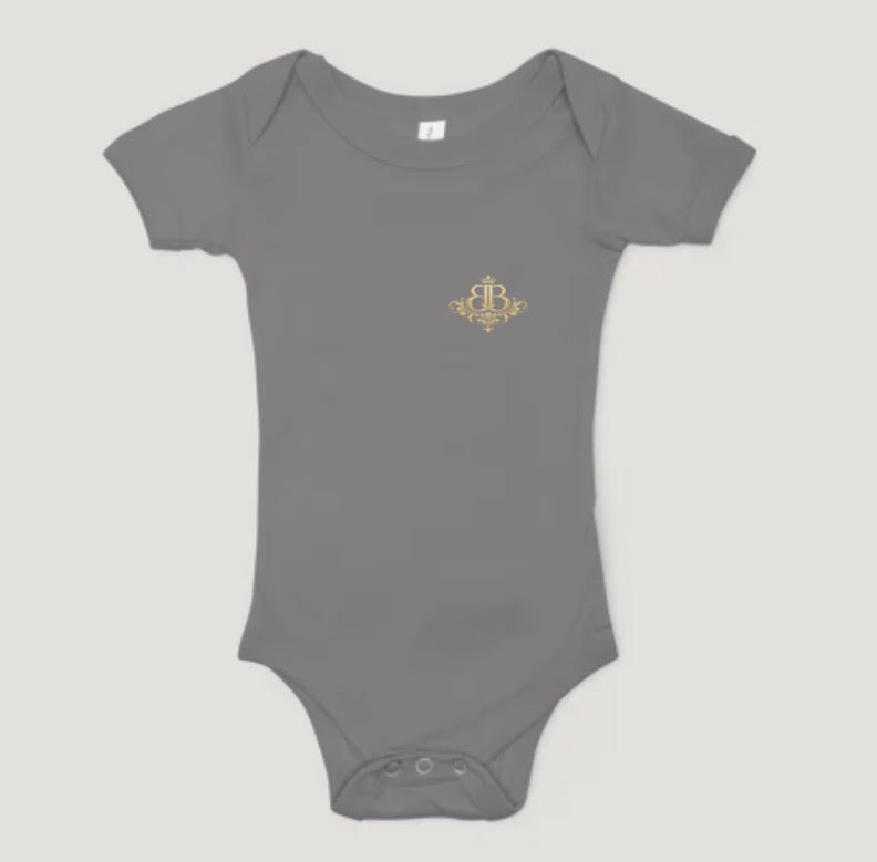 Babykleidung